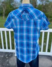 Load image into Gallery viewer, Sz L Women’s custom embroidered pearl snap western shirt