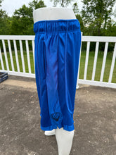 Load image into Gallery viewer, Sz L Embroidered Tiger shorts