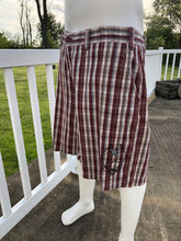 Load image into Gallery viewer, Sz 44 embroidered Steal Your Bear shorts
