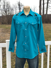 Load image into Gallery viewer, Custom embroidered vintage High Noon pearl snap western