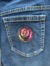 Load image into Gallery viewer, Sz 20 denim shorts
