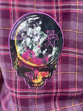 Load image into Gallery viewer, Women’s Sz M Space Your Face flannel

