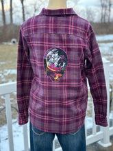Load image into Gallery viewer, Women’s Sz M Space Your Face flannel

