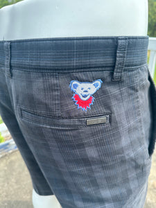 Sz 34 embroidered golf shorts