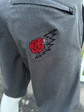 Load image into Gallery viewer, Sz 32 Dire Wolf embroidered golf shorts
