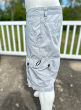 Load image into Gallery viewer, Sz 34 Lost Sailor cargo shorts
