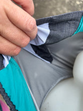 Load image into Gallery viewer, Sz L Bertha swim trunks
