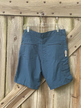 Load image into Gallery viewer, Men’s sz 32 Outdoor life embroidered morel mushroom shorts
