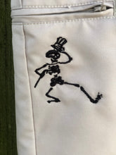 Load image into Gallery viewer, Sz 42 embroidered golf shorts
