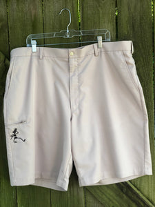 Sz 42 embroidered golf shorts
