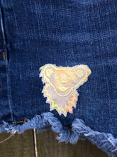 Load image into Gallery viewer, Sz 9 cut off Billy Strings shorts
