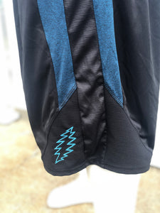 Sz XXL Black and teal blue bolt shorts