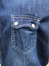 Load image into Gallery viewer, Sz Small embroidered denim bear pearl snap
